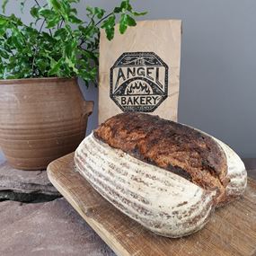 country-sourdough-loaf 