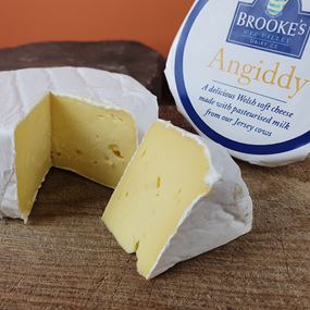 Angiddy Welsh Soft Cheese 