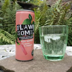 Flawsome Sparkling Wonky Apple Rhubarb Drink 