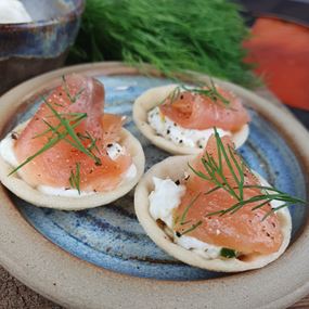 Canape shells with smoked salmon 