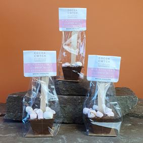 Hot Chocoalte Stirrer with Marshmallows in Packaging